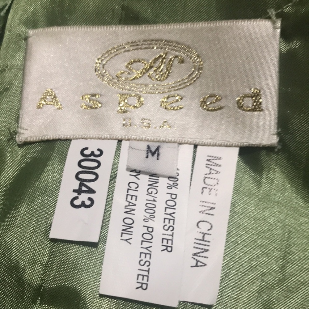 ASPEED GREEN DRESS. - Picture 8 of 10